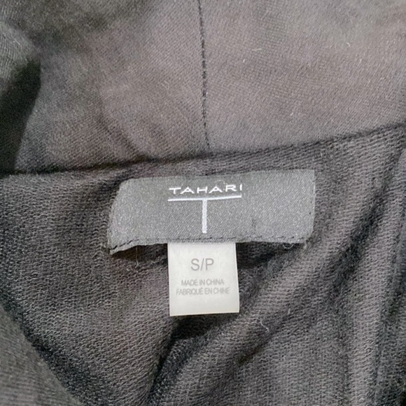 T Tahari black jacket size small - Picture 3 of 6